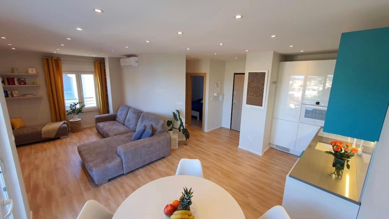 Beautiful View Apartment With Garage Space Mali Lošinj Exterior foto